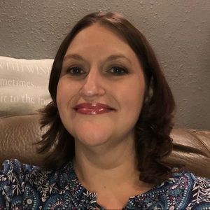 Meet your Posher, JennNNickDavila